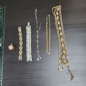 Elegant Gold and Silver Women's Jewelry Set